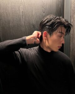 Greg Hsu Instagram - 💪🏿 Thx @alexandrearnault @tiffanyandco #tiffanylock