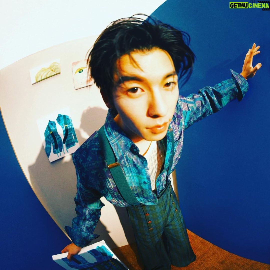 Greg Hsu Instagram - 謝謝金曲獎的肯定。 謝謝各位親朋好友限動訊息的狂賀😙 謝謝 amazing 的製作團隊 謝謝建騏、葛大、君豪、米奇、剃刀、黃宣、hush、法蘭、Joanna 、LINION、禮安、拾壹、旭章、旻佑、JerryC、penny、阿超、張伍、定中、信延、偉杰、子源、家輝、建良⋯ 及所有參與編曲錄製的夥伴 謝謝你們讓我跟你們一起混 蹭ㄧ下你們的才華洋溢 感受生出一張作品的美妙 謝謝 Yii & 柏諺 謝謝何樂音樂所有親力親為的人們 應該知道我在說你們齁👊 也祝福其他入圍者🤙