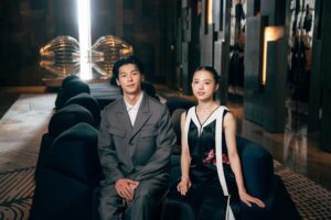 Greg Hsu Instagram - 青春18 x 2 

看似是個青春純愛的love Story，
但卻有個大人的靈魂在裡面。

也許也是給大人的一封情書。

謝謝兩地合作的演員與團隊，何其榮幸。

謝謝來看電影的好朋友們

你們也是我青春33-通往34的旅程的一部分。

一句話形容這部電影的話我會說：

外表看似小孩智慧卻過於常人的！一部電影。

最愛青春的導演和監製🫶

@seishun18x2tw 
@seishun18x2