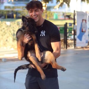 Griffin Johnson Instagram - look how big my daughter is now :,(