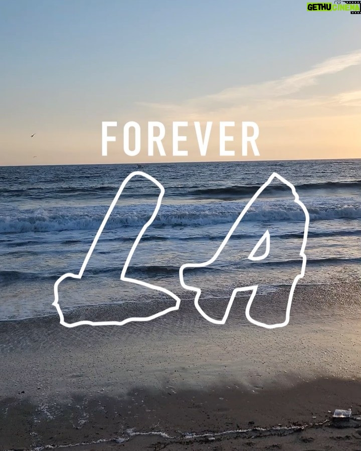 Griffin Johnson Instagram - #Ad 🏖 Shop My #ForeverLA collection online + in-store @forever21men , #F21XME, #FOREVER21MEN