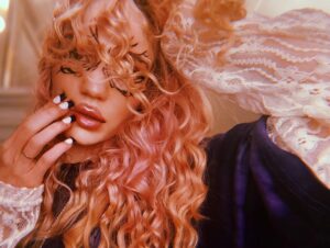 Grimes Instagram - 🪐 Marie Antoinette 2077 🪐