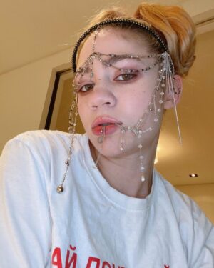 Grimes Instagram - ppl make fun of my big nose and weird face but I think it’s cool to be strange.  Took me a while to figure out how to make makeup look good cuz regular tricks don’t work.  But I’m grateful to be oddly designed