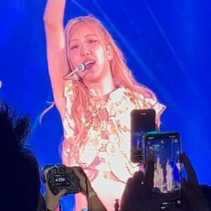 Grimes Instagram - BLACKPINK 😭