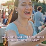 Gupse Özay Instagram - Kimler böyle... hahaha :) 🍿🍿🍿🍿🍿🍿🍿 #lohusa sinemalarda