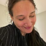 Gupse Özay Instagram - Arkadaşlar evet yeni telefon aldım..