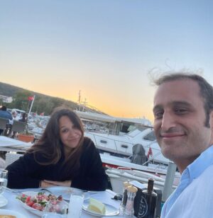 Gupse Özay Instagram - ☀️🥂🌴🐟🌕🌈🌽⛱