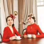 Gupse Özay Instagram - Kate & Meghan ⚡️ Gupse & Merve Eltiler beş çayında.. #eltilerinsavaşı 🙈