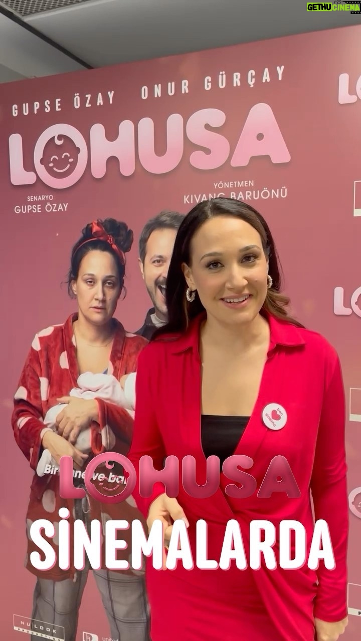 Gupse Özay Instagram - Lohusa vizyondaaaaaaaa 🍿🍿🍿🍿🍿🍿🤩
