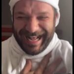 Gupse Özay Instagram - Lohusa filmimizin bilet ön satışları başlamış diye heyecanla herkesi görüntülü aradım. Sadece @baytekin.alper açtı telefonu......