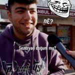 Gupse Özay Instagram - Sokaklara döküldük "Lohusa Nedir?" diye sorduk. Saygılar sunmayı da ihmal etmedik. #Lohusa 👶🏻 19 Ocak'ta sadece sinamalarda!