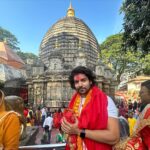 Gurmeet Choudhary Instagram - Jai Maa Kamakhya ✨❤️🙏🏻 Happy Ashtami to everyone Sending all good vibes and blessings to you and your loved ones on this auspicious day!! . . . #aasam #guwahati #kamakhya #maa Kamakhya Temple Guwahati Assam
