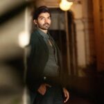 Gurmeet Choudhary Instagram - Setting the mood right 🫶 . Outfit - Monochrome blazer, shirt and trousers - @tommyhilfiger Fashion Directed by: @thebongmunda 📸 : @sk_.click Managed by : @jeevitaoberoi