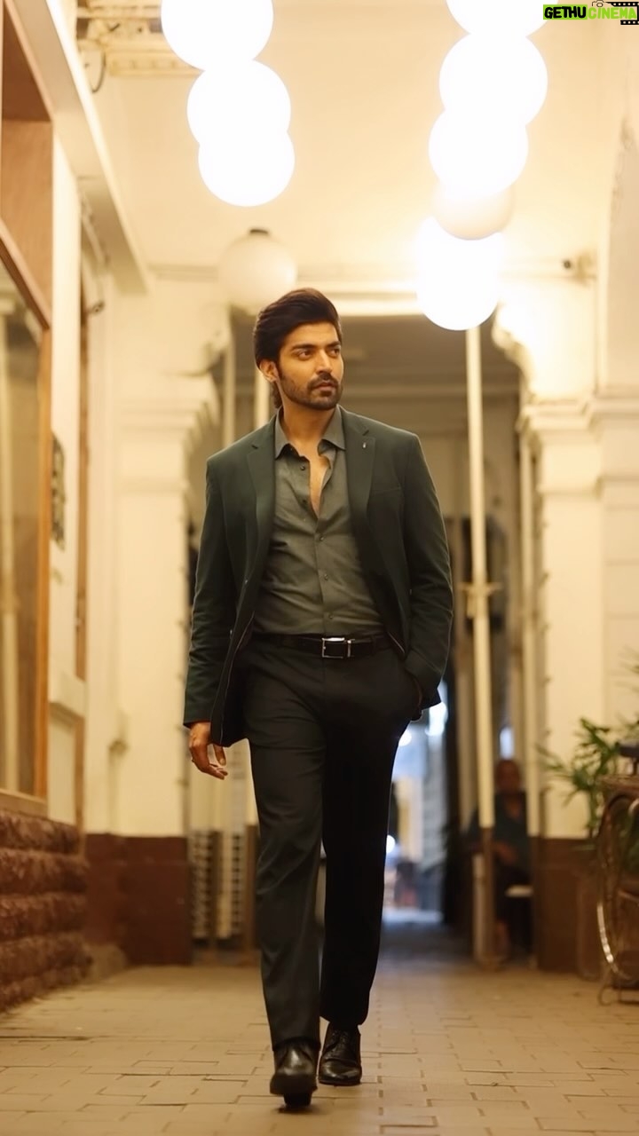 Gurmeet Choudhary - 210.2K Likes - Vibe hai! Vibe hai!
#saturdayvibes 😎
.
Outfit - Monochrome blazer, shirt and trousers - @tommyhilfiger
Fashion Directed by: @thebongmunda
📸 : @sk_.click
Managed by : @jeevitaoberoi
.
.
#style #faishon #trending #reels #gc