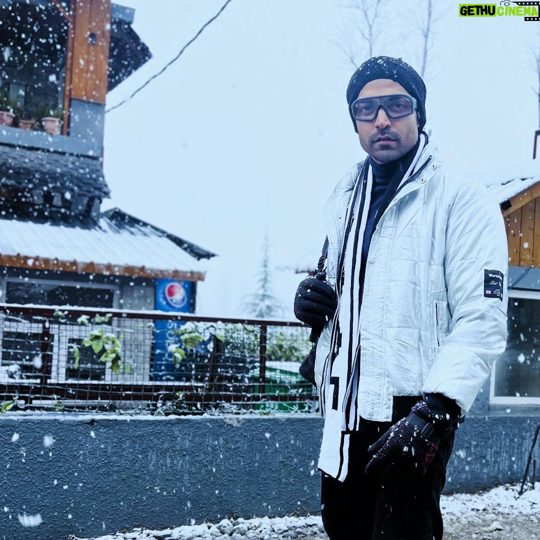 Gurmeet Choudhary Instagram - ☕❄️ Indulging in the magic of snowfall in Manali, one sip at a time! There’s nothing quite like the serene beauty of snowflakes dancing around while you cozy up with a warm cup of coffee. Embrace the chill, savor the moment, and let the tranquility of this picturesque destination fill your soul. #SnowfallMagic #ManaliDiaries #CoffeeAndSnow #manali Manali, Himachal Pradesh