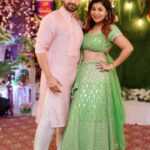 Gurmeet Choudhary Instagram - On Dhanteras, let's celebrate the wealth of love and togetherness! Stay Gold always #happydhanteras ✨🙏🏻 . . My Outfit deets : Styledby- @simrankhera5 @styledbyayushidixit Outfit- @saundhindia . Debinas Outfits deets : Styledby- @simrankhera5 @styledbyayushidixit Outfit - @evrabynikitakhurana Jewellery - @hetalshahofficial