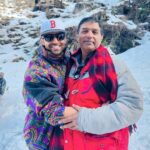 Gurmeet Choudhary Instagram – Grateful for the incredible journey on set with my  director @sidharth_sengupta ❤️🤗 . His passion, guidance, and love have made every moment unforgettable. 🎬💫
 #yehkaalikaaliankhein #DirectorLove #OnSetMagic Manali, Himachal Pradesh
