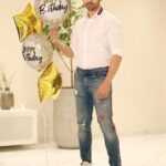 Gurmeet Choudhary Instagram – Appreciating all the love and wishes ❤️🙏🏻
Celebrating life with gratitude 🥳🎊
.
.
.
.
#happybirthdaytome #happybirthday