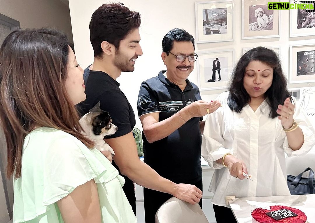 Gurmeet Choudhary Instagram - Happy Birthday to my comfort & strength.. forever grateful for your love and endless blessings… Love you mummy ✨❤️