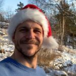 Gustaf Skarsgård Instagram - Merry Christmas to you all! ❤️❤️❤️