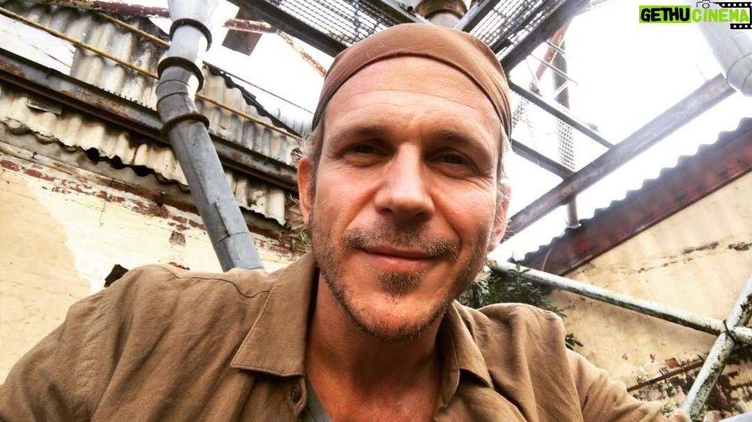 Gustaf Skarsgård - 52.6K Likes - #438days #438dagar #nofakeaccount #thankyoufans ❤️