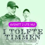 Gustaf Skarsgård Instagram - LYSSNA PÅ AVSNITT 2!! "Vill vi sitta i förarsätet för förändringen eller vill vi bli förändrade?" Vi fortsätter samtalet och går från problem till att börja utforska lösningar. Vi pratar om att engagemang i sig ger hoppfullhet så det finns ett egenvärde i att engagera sig för frågor som är viktiga och om att våra personliga erfarenheter från att bli nyktra är att förändringen är möjlig, önskvärd och oundviklig. Vi går in mer på lösningen, om att vi är så vana att leta efter externa lösningar på interna problem och om att hitta ett långsiktigt välmående så att vi slipper springa till de kortsiktiga lösningarna som ändå inte fungerar. Vi diskuterar vikten av att påbörja en förändring innan vi vet vad den innebär eller kommer att leda till, och att vi inte kan tänka oss till förändring - vi behöver handla oss till förändring. Vi avrundar vårt andra samtal med att filosofera kring det materialistiska löftet och en lösning som har blivit själva problemet, om vår mänskliga tillräcklighet och om alternativa typer av tillväxt.