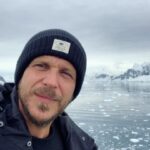 Gustaf Skarsgård Instagram - Great news! Sweden agreed to protect 30% of the oceans by 2030. Sign the petition to put pressure on your own governments to follow suit. Link in bio. #protecttheoceans #30x30 #greenpeace #antarctica #globaloceantreaty #penguinsarequte #whalesarebig