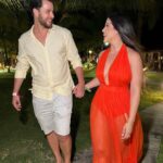 Gustavo Marsengo Instagram - Caminhando sempre juntos 💞 Look @dressonstore Stylist @paulazanuto Maracaípe