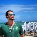 Gustavo Marsengo Instagram - Amor(é) 🐷🇮🇹 @reveillon.amore Praia De Pontal De Maracaipe