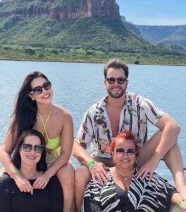 Gustavo Marsengo Instagram - Dia incrível no Lago do Manso. Obrigada @malaimansoresort e @ciadaaventura pelo passeio top 🙌🏻 Lago do Manso - Chapada dos Guimarães - MT