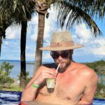 Gustavo Marsengo Instagram – Primeiro dia no @malaimansoresort 
As coisas estão difíceis por aqui…
E tendem a piorar 😂 Malai Manso Resort