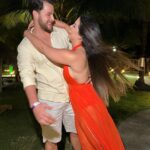 Gustavo Marsengo Instagram - Caminhando sempre juntos 💞 Look @dressonstore Stylist @paulazanuto Maracaípe