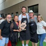 Gustavo Marsengo Instagram - Que prazer participar e GANHAR esse programa, que mistura duas paixões minhas. Reality show e churrasco !!!! Ainda mais com a minha mãe de dupla!!! Que privilégio ! Muito obrigado @rpcparana e @ograndeassador 👊 E aí !? Vai um churrasquinho !? Curitiba, Paraná