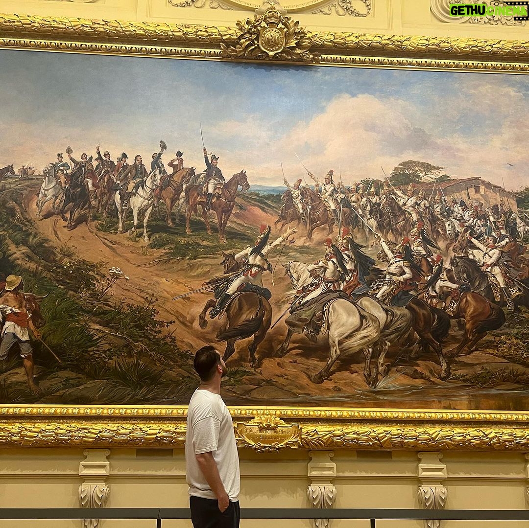 Gustavo Marsengo Instagram - Rolezin em família por Sampa ❤️ Museu Do Ipiranga