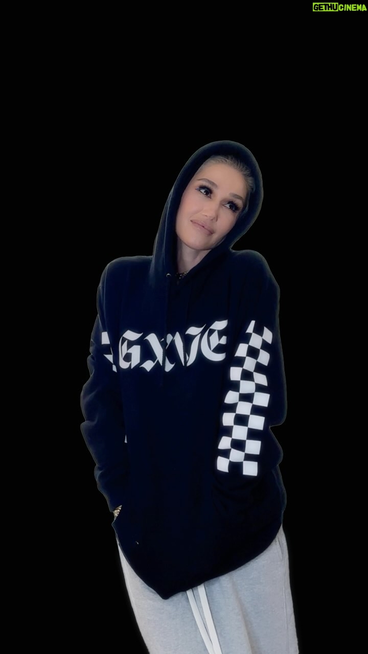 Gwen Stefani Instagram - did u hear ?! 👀🤍 my favorite @gxvebeauty black hoodie is back in stock at gxvebeauty.com 🖤 so comfy + cute !! get them now before they sell out :) gx