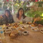 Haala Shiha Instagram - مع النجمة الجميلة نيلي أجمل صدفة النهاردة 🩷🤍 #goodvibes #family #qualitytime @andrea.egypt