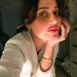 Haala Shiha Instagram - ياتري ايه اللي حيحصل مع مي الحلقات الجاية في الإمبراطورية ؟! #امبراطورية_ميم 🙈🙈🙈