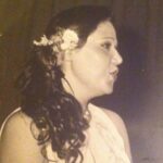 Haala Shiha Instagram - مهما أقول و أعيد وأزيد .. مفيش كلام يديكي حقك يا أمي .. انت الحب و الحنان انت بحر من الأمان انت جبال من الأحلام مهما رحنا ولا جينا أنت الأمل في بكرا لينا وجودك راحة وصوتك دفا ريحتك ياسمينة وحضنك غطا ربنا يخليكي لينا يا أمي علمتينا العطاء والوفاء والأمل الدائم علمتينا الصبر والتحمل والإيمان بأن الله معنا وان القادم خير .. علمتينا الثقة بالنفس والتواضع وحب الغير .. علمتينا الكرم والعطاء وانكار الذات .. علمتينا الصدق والامانه والقوة وان الكلمه اللي تخرج مننا تلزمنا .. علمتينا الحب كما ينبغي .. الحب المطلق .. للرب والكون ولكل كائن حولنا .. انت الحياه يا أمي ربنا يخليكي لينا 🙏🏻🤍 @nadiazeitoun9