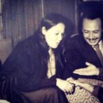 Haala Shiha Instagram - مهما أقول و أعيد وأزيد .. مفيش كلام يديكي حقك يا أمي .. انت الحب و الحنان انت بحر من الأمان انت جبال من الأحلام مهما رحنا ولا جينا أنت الأمل في بكرا لينا وجودك راحة وصوتك دفا ريحتك ياسمينة وحضنك غطا ربنا يخليكي لينا يا أمي علمتينا العطاء والوفاء والأمل الدائم علمتينا الصبر والتحمل والإيمان بأن الله معنا وان القادم خير .. علمتينا الثقة بالنفس والتواضع وحب الغير .. علمتينا الكرم والعطاء وانكار الذات .. علمتينا الصدق والامانه والقوة وان الكلمه اللي تخرج مننا تلزمنا .. علمتينا الحب كما ينبغي .. الحب المطلق .. للرب والكون ولكل كائن حولنا .. انت الحياه يا أمي ربنا يخليكي لينا 🙏🏻🤍 @nadiazeitoun9
