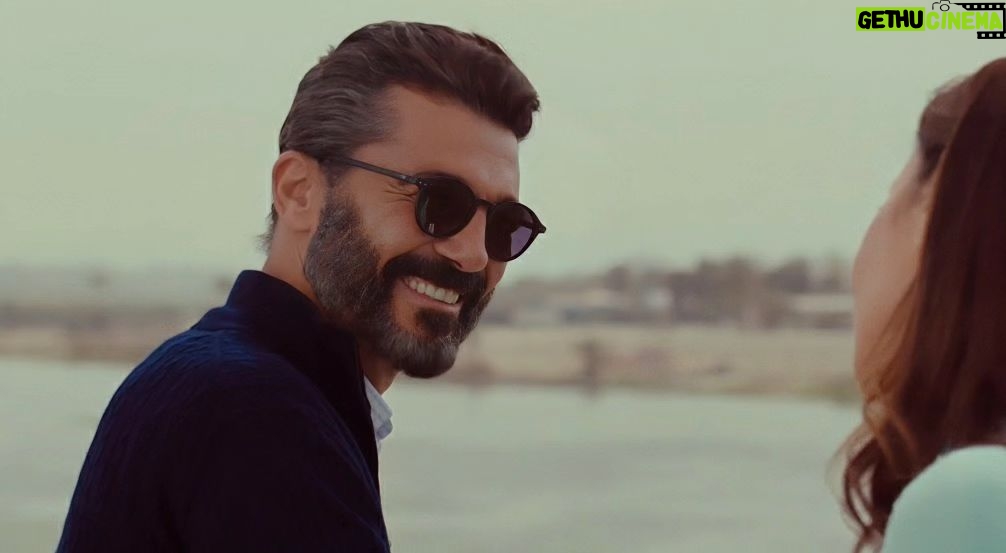 Haala Shiha Instagram - يا اسمر يا روحي يا امتداد النيل..ألفين سنة ويفضل كلامي جميل..🤍 مختار /مي إمبراطورية م @khaledelnabawyofficial @halashihanew @mohamedsalama.official @mohamed_mokhtar_abdelgwad Screenshots with my own edits 💫 #إمبراطورية_ميم #مختار_ابو_المجد #خالد_النبوي #حلا_شيحا