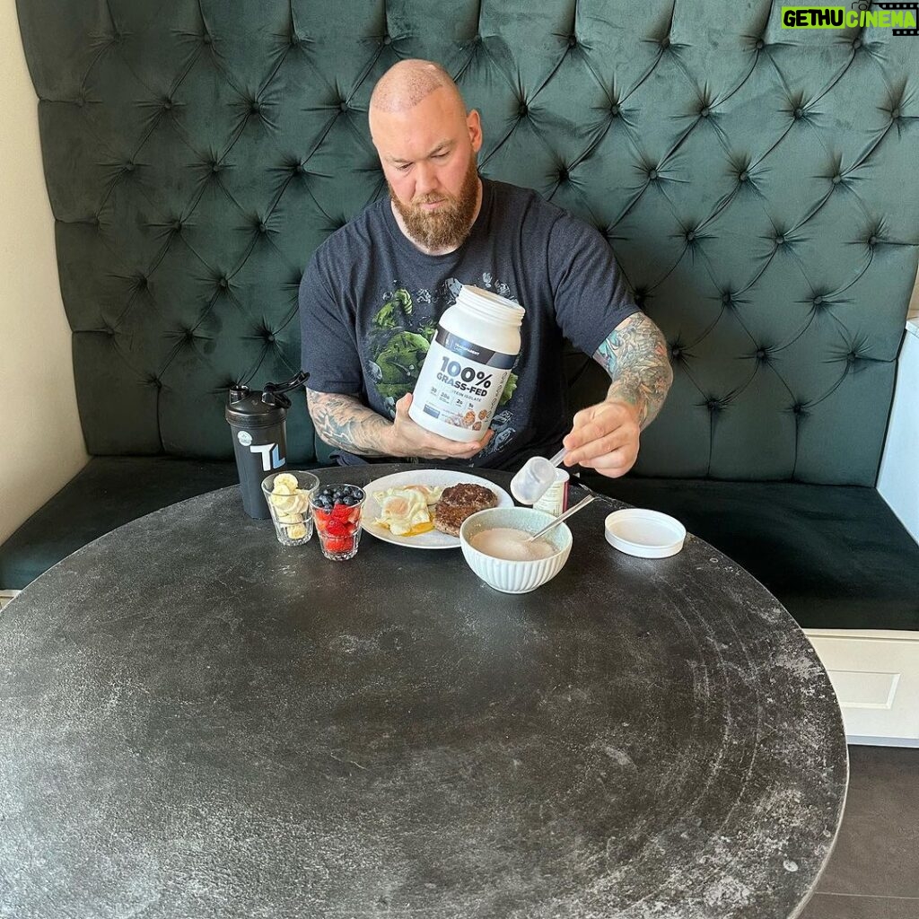 Hafþór Júlíus Björnsson Instagram - Fuelling up my muscles before I hit the gym. Steak, egg, oats, almond butter, berries, banana and whey protein @transparentlabs use code THOR to support me when ordering!