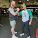 Hafþór Júlíus Björnsson Instagram – Trained legs with @mikeohearn / video live on YouTube! Baby don’t hurt me.. 🕺 Gold’s Gym