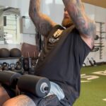 Hafþór Júlíus Björnsson Instagram - Just finished a two week vacation in Canada with my family so had to check my body weight. Weighing in at light 155,7kg 👀