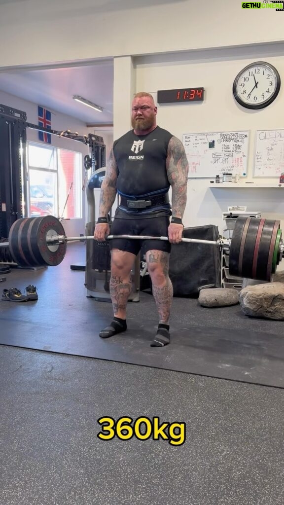 Hafþór Júlíus Björnsson Instagram - My last training session before I head out to the @arnoldsports and compete amongst the best in strongman. Feels good to be back and I’m thankful to be healthy and injury free leading into the competition. I compete Friday and Saturday. The competition will be live streamed live on @roguefitness YouTube channel. Thor's Power Gym