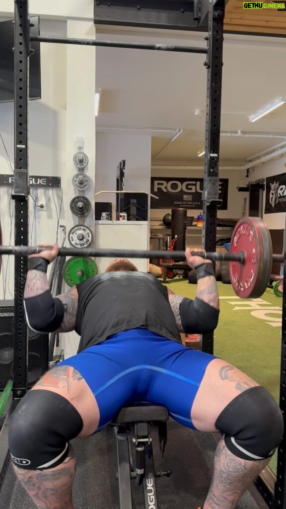 Hafþór Júlíus Björnsson Instagram - 155kg incline bench 3x3. @reignbodyfuel body weight back to 191kg. Thor's Power Gym