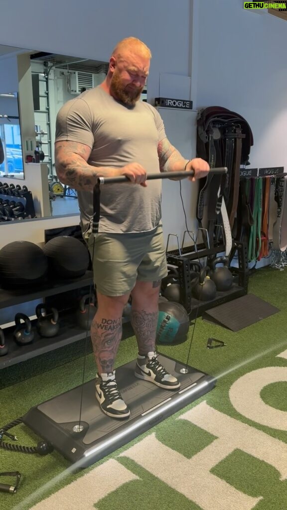 Hafþór Júlíus Björnsson Instagram - Arms and bodyweight check. Haven’t been this heavy in four years. Arnold preparation is going well, tomorrow is a massive day where I attempt 450kg deadlift. Who’s a believer? Is that going up? @vitruvian #vitruvian Thor's Power Gym