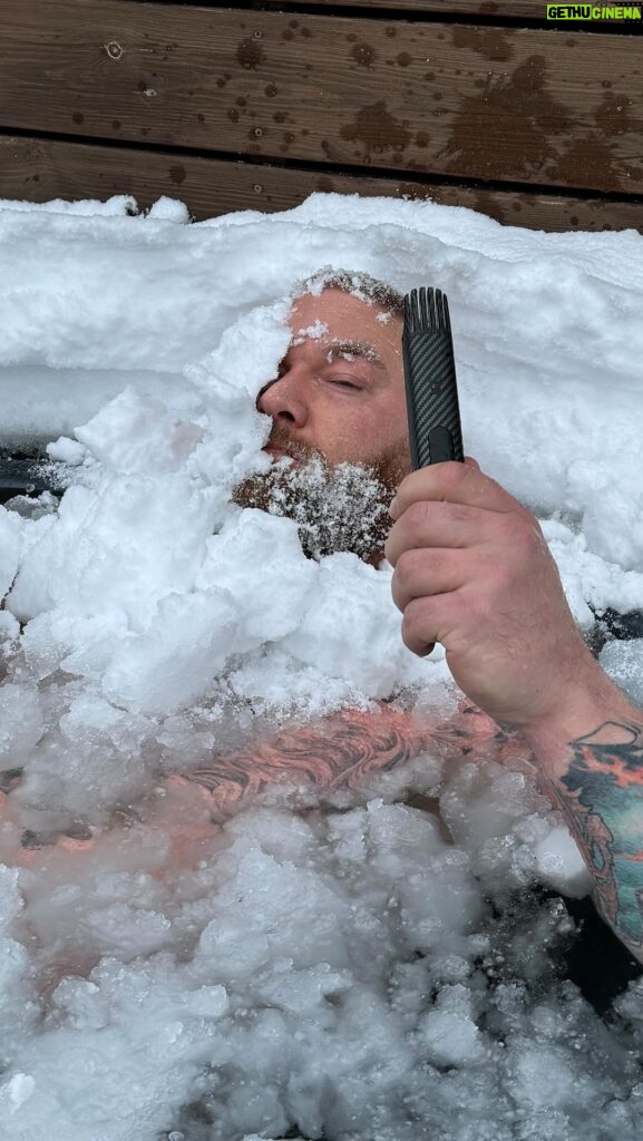 Hafþór Júlíus Björnsson Instagram - Icing my balls while taking care of my beard @thebeardstruggle code Hafthor for 20% OFF!