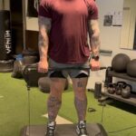 Hafþór Júlíus Björnsson Instagram – Guess the weight?! 8 reps 8 sets. My back is pumped and ready for 2024! 🥳 @vitruvian #vitruvian Happy New Year!