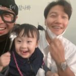 Haha Instagram - 종국이형이 오랜만에~ 앨범이 나왔어요! 와이프 앨범 나온것만큼 기분이가 좋네요! 오랫동안 쌓인 추억때문일까요? 업로드 하라고 말도못하는 우리 김종국의 #봄이왔나봐 를 들어봐주세요! 노래 예술이네!!🔥🔥🔥🔥양다일짱! 형 계속 내주라.. 계속 무대에서 노래 불러줘.. 내가 형 3사 대상 받게한거 잊지말고.. ㅋㅋㅋㅋ #우리형#내동생#크로스#401정육식당