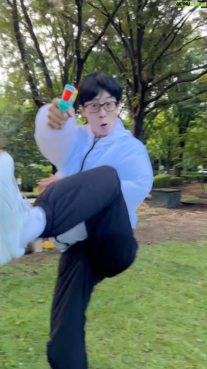 Haha - 164.4K Likes - 카메라맨의 고충
#머리물뿌려 #ICEBOTTLE #하하 #haha #kiwelab #키위랩 #유재석